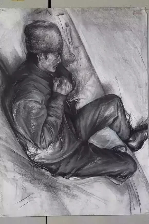 重慶美術高考培訓學校收集分享|九大美術學院素描作品，你覺得哪家美院畫的好！圖二十四