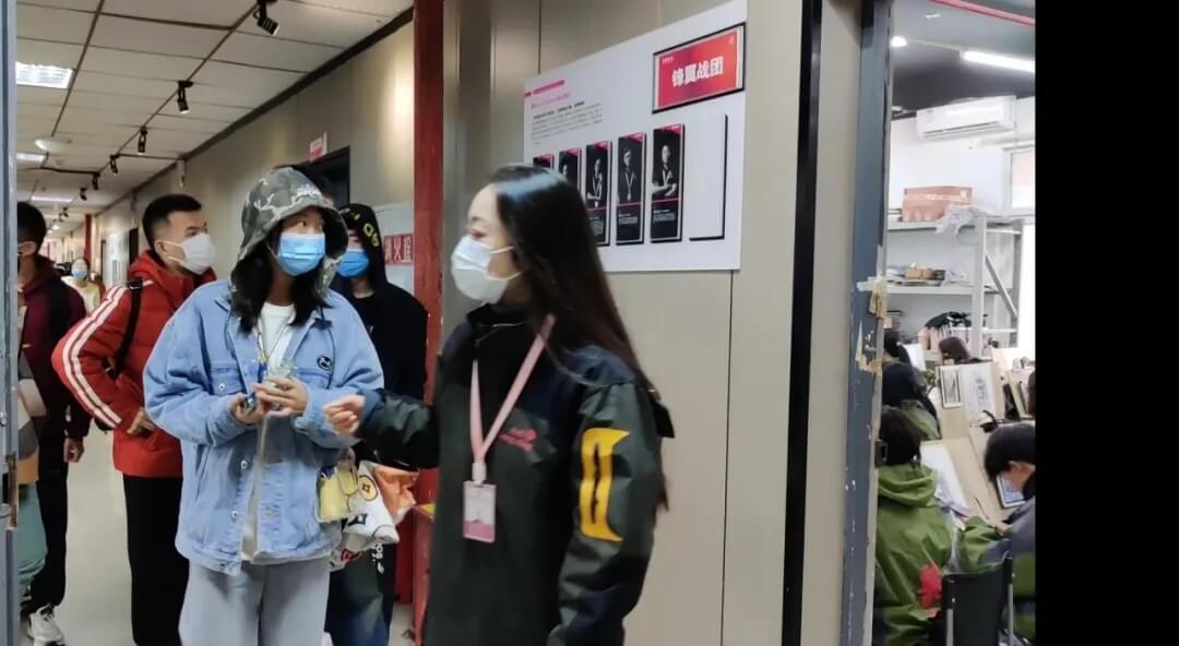 熱烈歡迎四川省藝術(shù)生前來(lái)龍行藝術(shù)考察參觀！