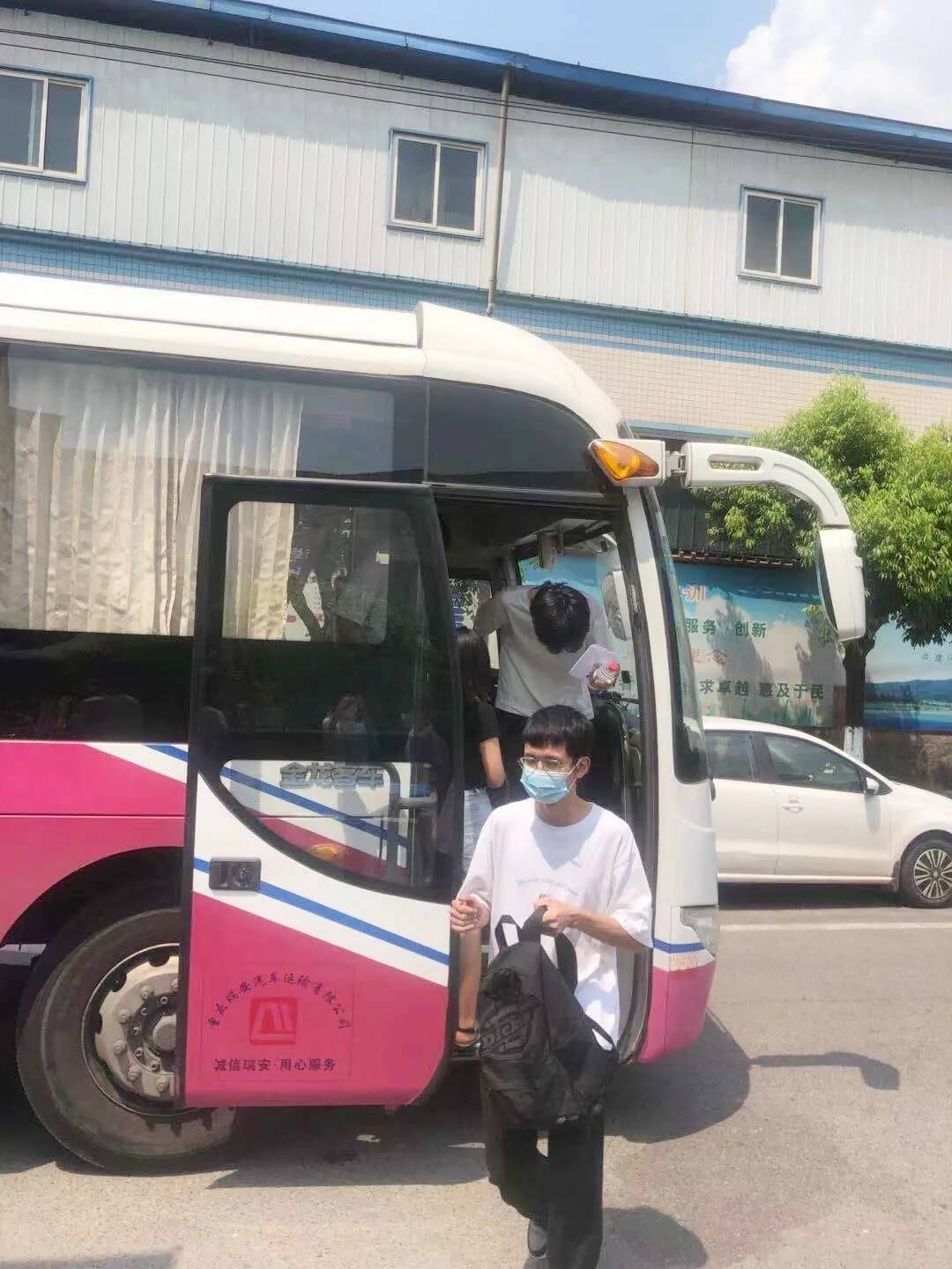 重慶龍行藝術多措并舉做好防疫行動，全封閉式管理保障9