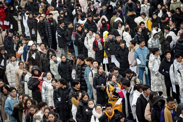 今年這五所藝術院校已公布?？既藬?，2021年?？家琅f激烈！