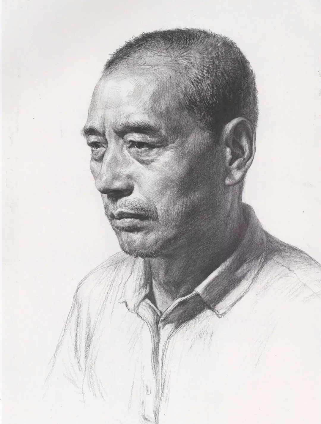 正側、四分之三側素描頭像刻畫還不會的美術生，重慶美術培訓畫室為你整理重點！