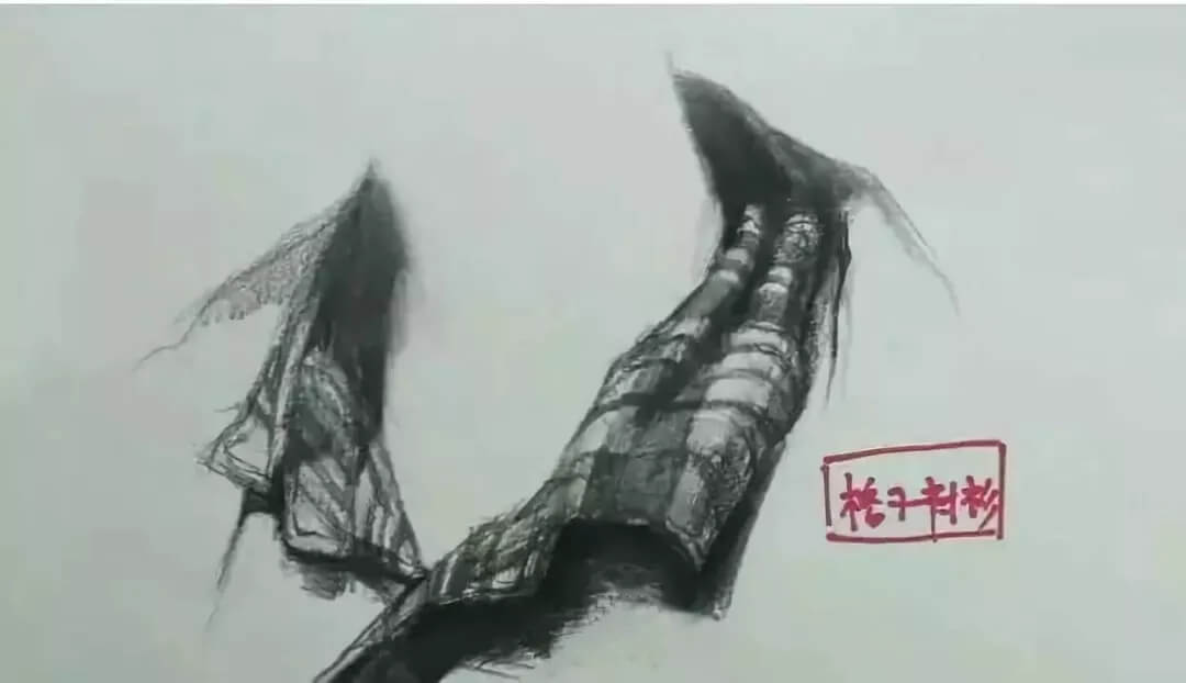 重慶美術(shù)培訓(xùn)畫室教你衣領(lǐng)怎么畫？不同材質(zhì)衣領(lǐng)刻畫方法都有！